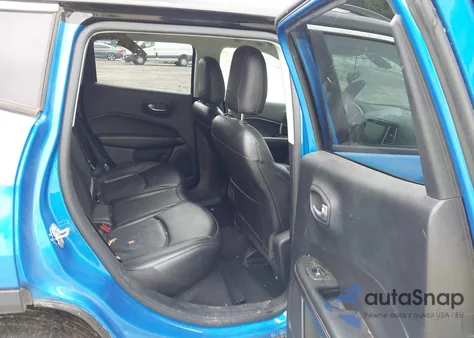 2020 Jeep Compass Limited 4X4 из США, поврежденный, VIN 3C4NJDCB7LT208827